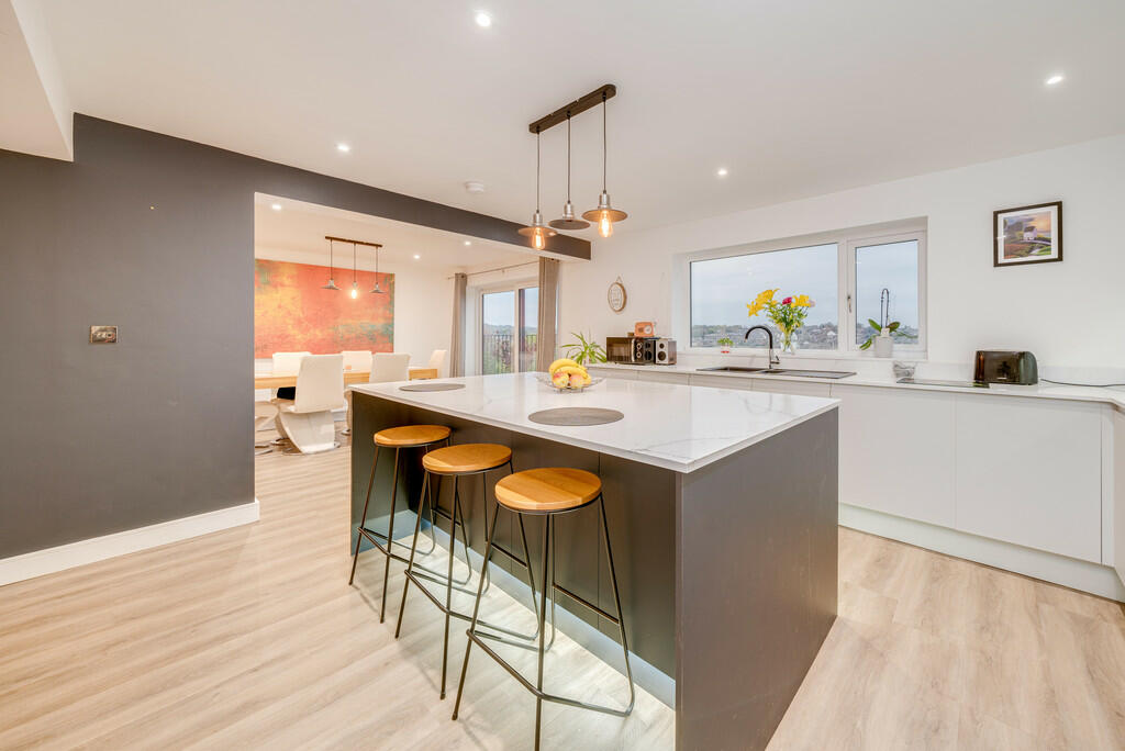 Additional property image - Ashbourne View, Cleckheaton