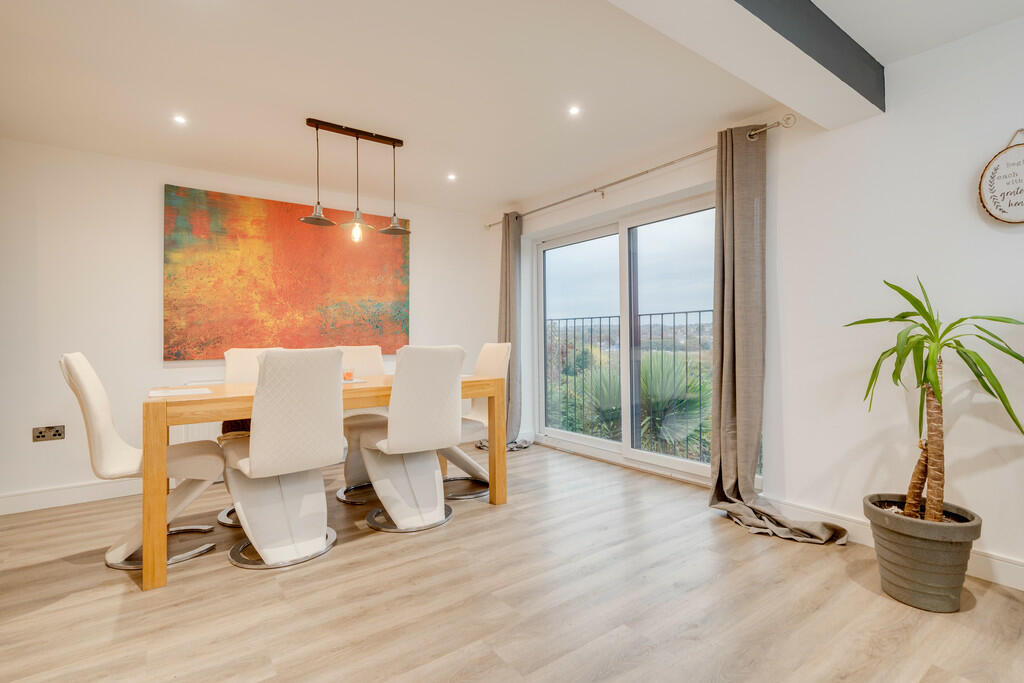 Additional property image - Ashbourne View, Cleckheaton