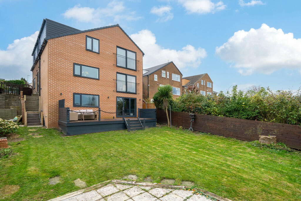 Additional property image - Ashbourne View, Cleckheaton
