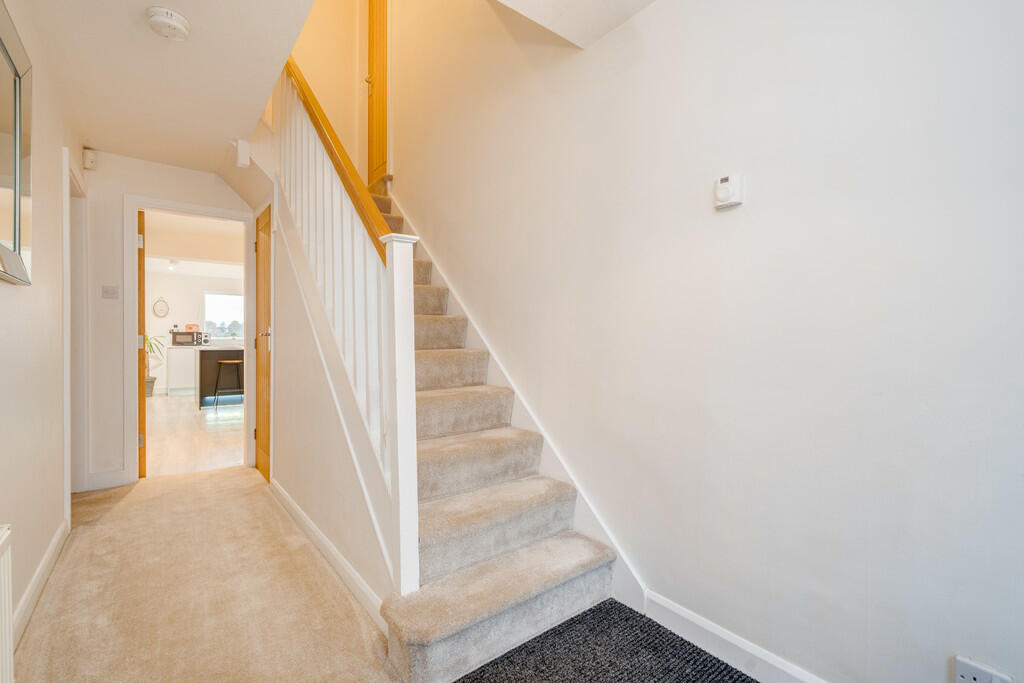 Additional property image - Ashbourne View, Cleckheaton