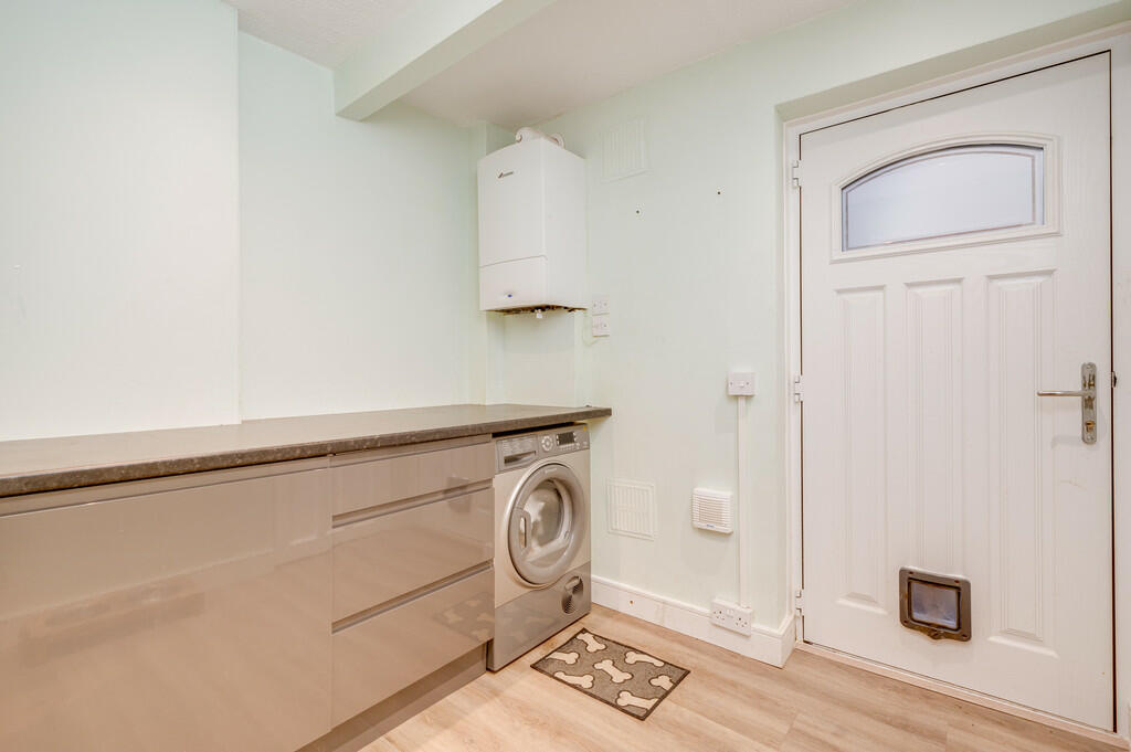 Additional property image - Ashbourne View, Cleckheaton