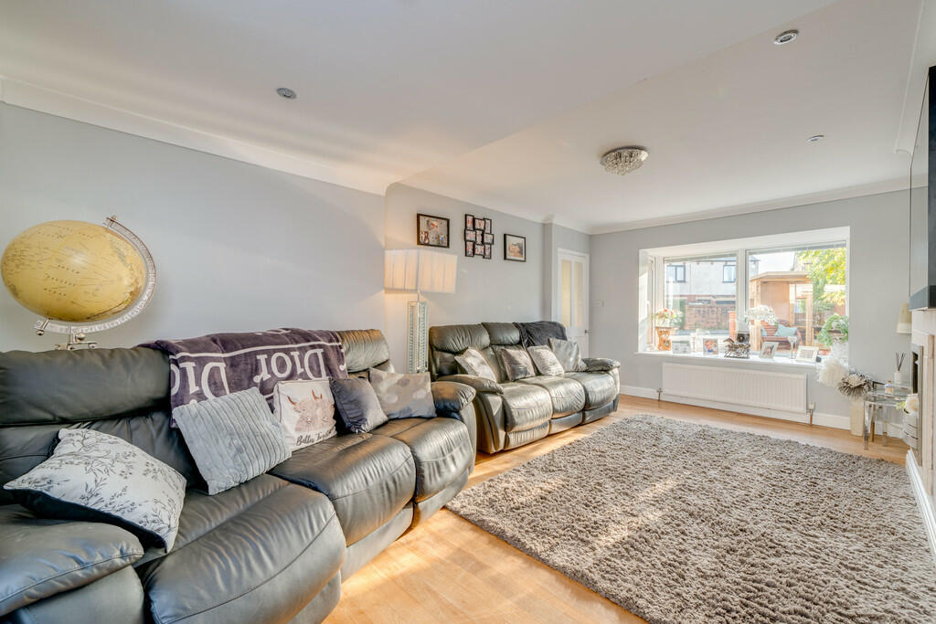 Additional property image - Birksland Moor, Birkenshaw