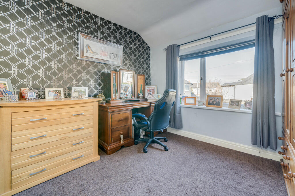 Additional property image - Birksland Moor, Birkenshaw