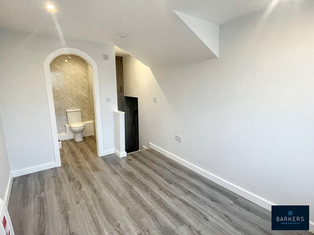 Additional property image - Westgate, Cleckheaton