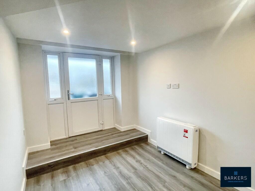 Additional property image - Westgate, Cleckheaton