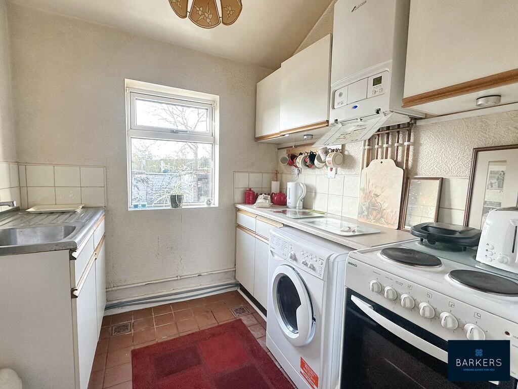 Additional property image - Bradford Road, Birkenshaw