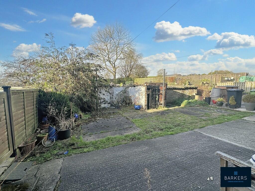 Additional property image - Bradford Road, Birkenshaw