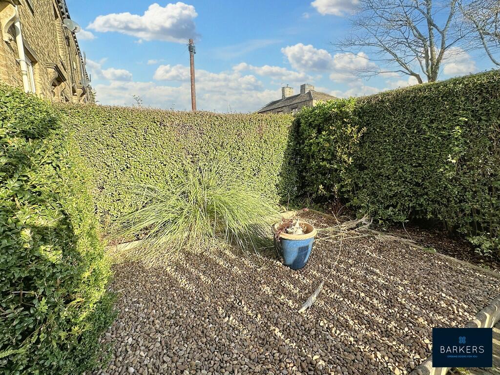 Additional property image - Bradford Road, Birkenshaw