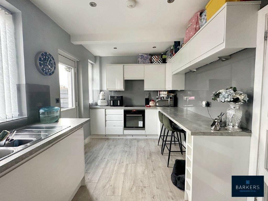 Additional property image - Albert Way, Birkenshaw