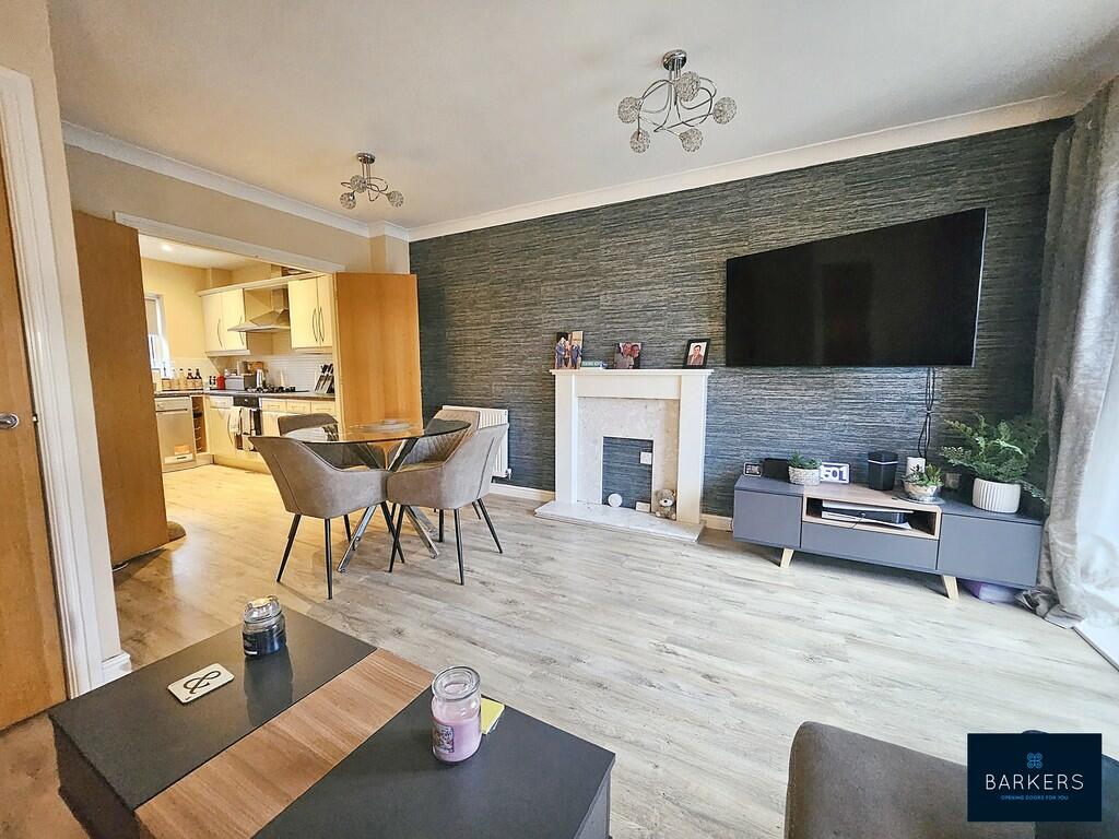 Additional property image - Bank View, Birkenshaw