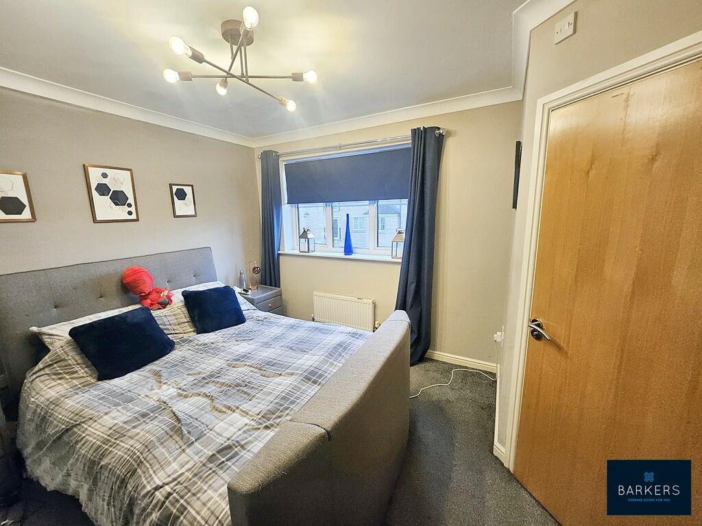 Additional property image - Bank View, Birkenshaw