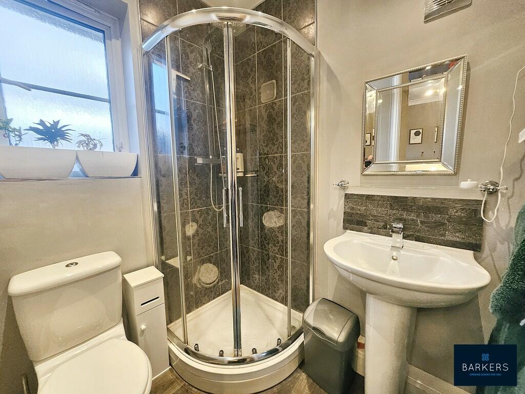 Additional property image - Bank View, Birkenshaw