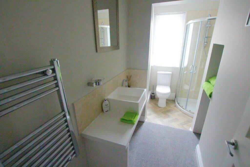 Additional property image - Coach Lane, Cleckheaton