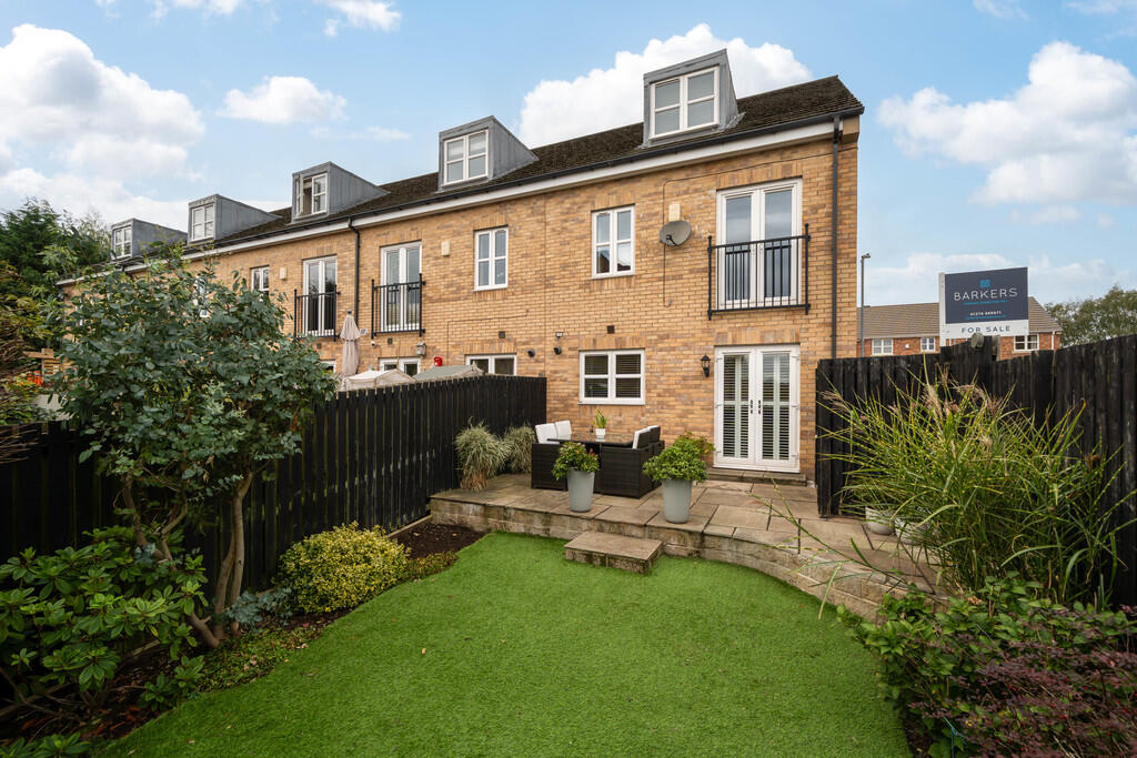 Main image of property: Laithe Hall Avenue, Cleckheaton