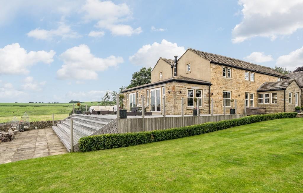 4 bedroom detached house for sale in Lower Park House Farm, Hunsworth
