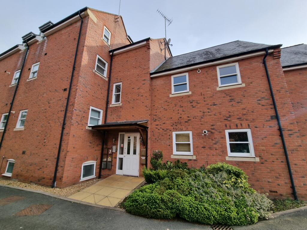 Main image of property: Avoncroft Court, Leamington Spa