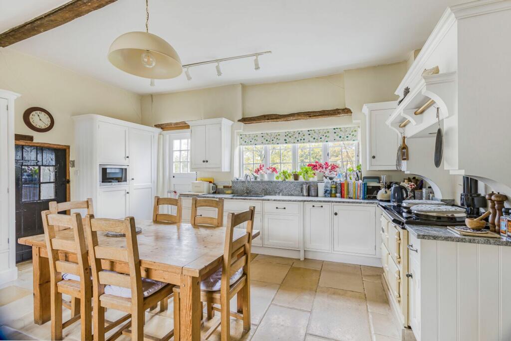 Additional property image - Bulls Lane, North Mymms, AL9