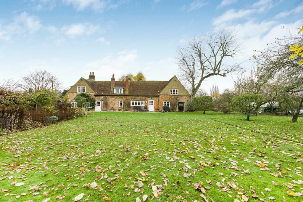 Additional property image - Bulls Lane, North Mymms, AL9