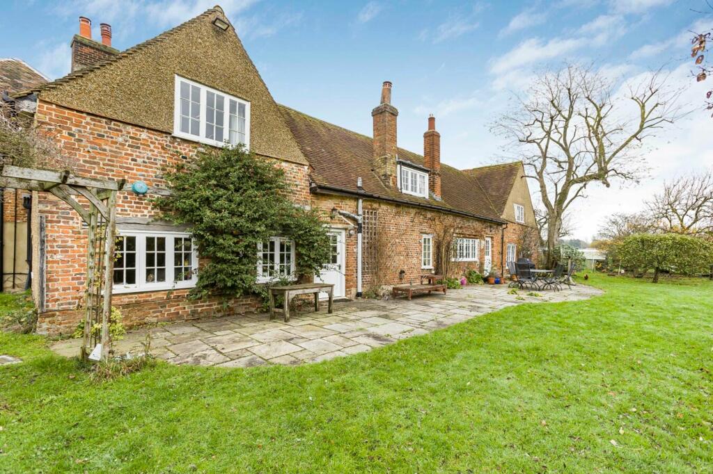 Additional property image - Bulls Lane, North Mymms, AL9