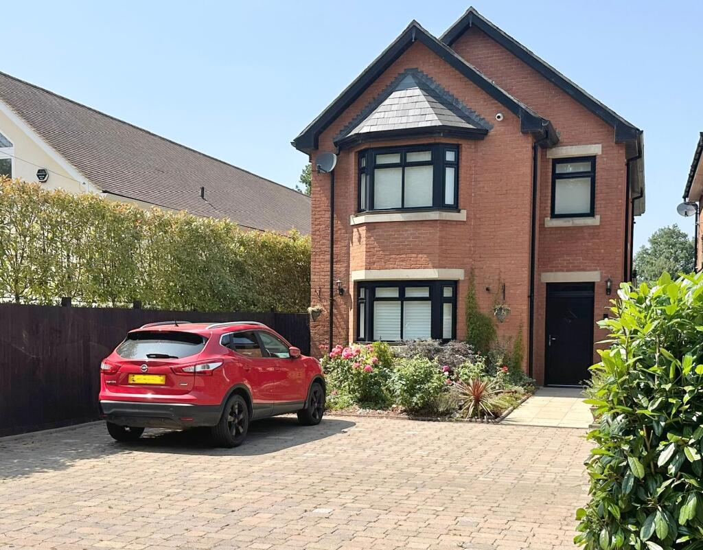 Main image of property: Woodhall Lane, Shenley, WD7