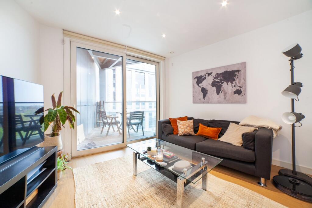 Main image of property: 3 Saffron Central Square, Croydon, CR0