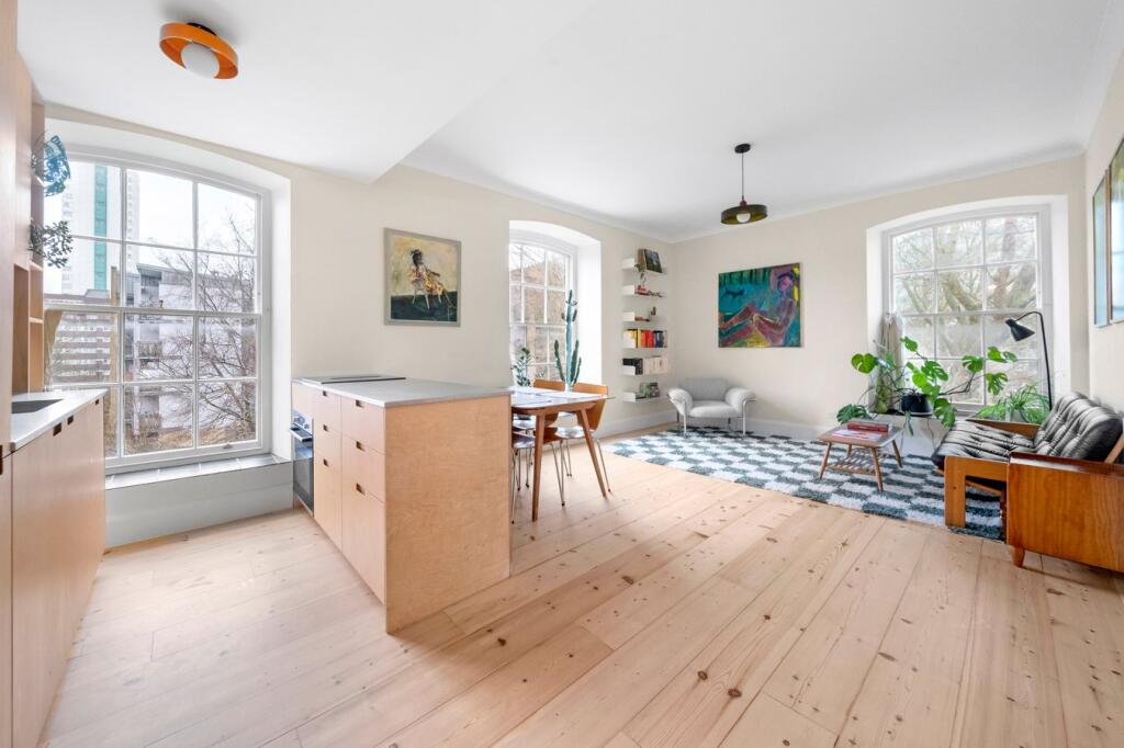 Main image of property: Foreshore, London, SE8