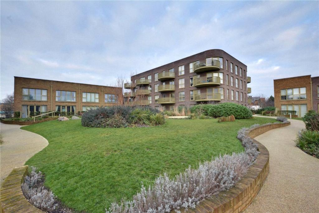 2 bedroom apartment for sale in Ottley Drive, Blackheath, London, SE3