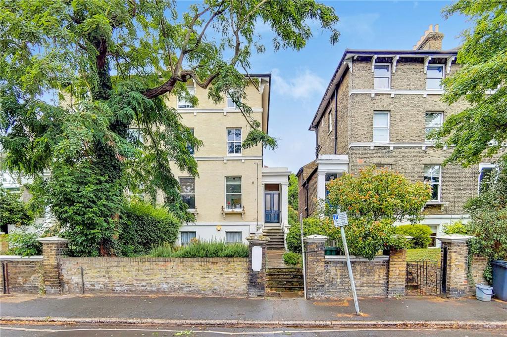 1 bedroom apartment for sale in Granville Park, Lewisham, London, SE13