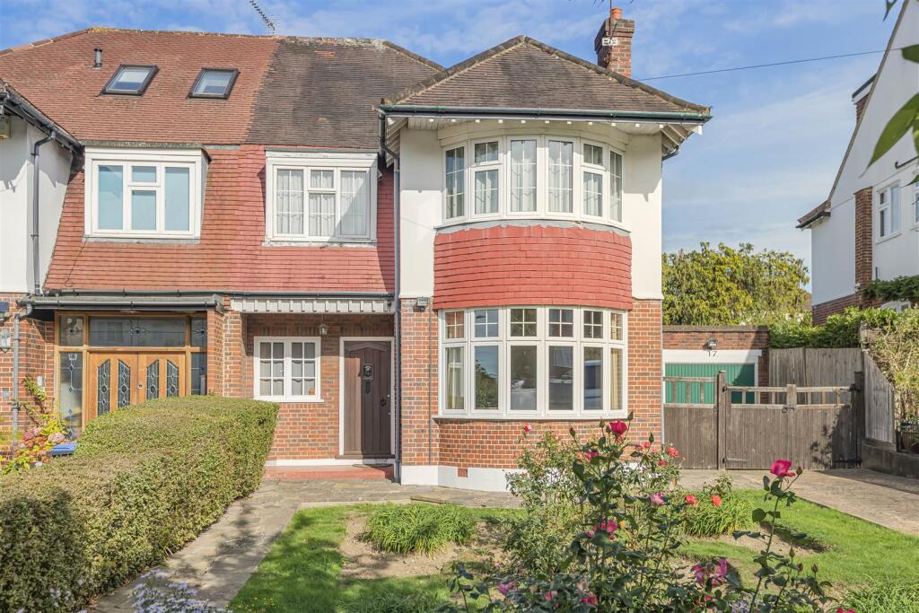 Main image of property: Heddon Court Avenue, Cockfosters, EN4