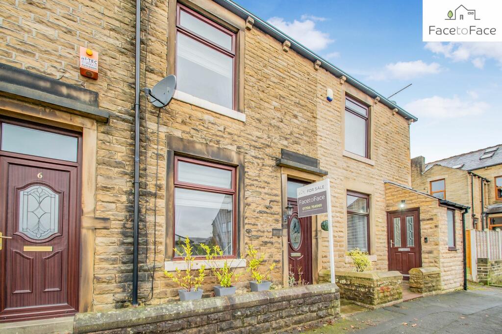 2 bedroom terraced house for sale in High Street, Littleborough, OL15