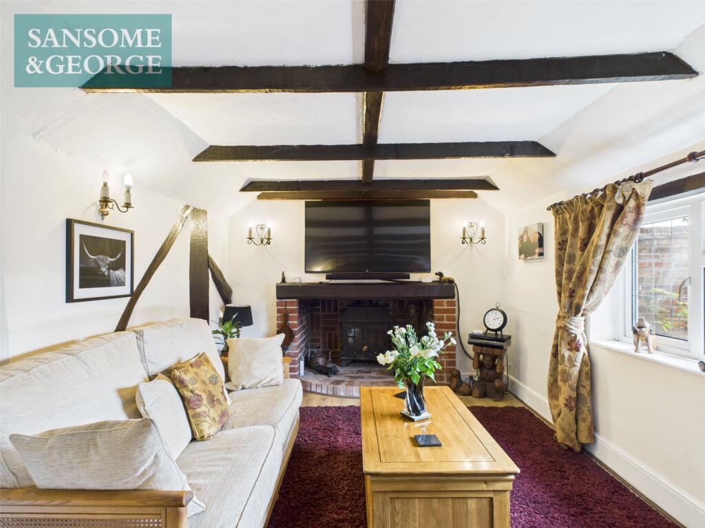 Main image of property: Aldermaston Road, Pamber Green, Tadley, Hampshire, RG26