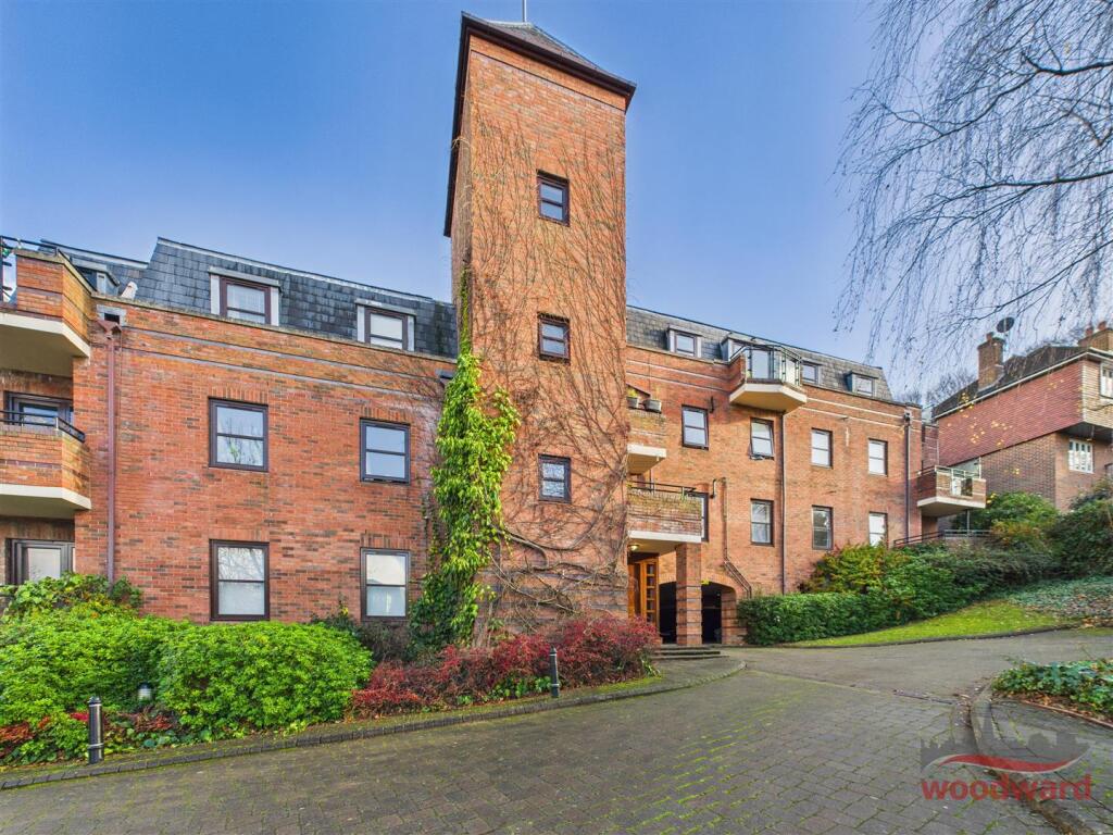 Main image of property: Lychgate Manor, Roxborough Park, Harrow on the Hill