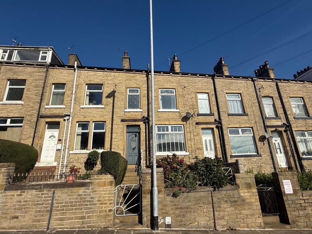 Main image of property: 16 Dryclough Lane, Halifax, West Yorkshire, HX3 0PE