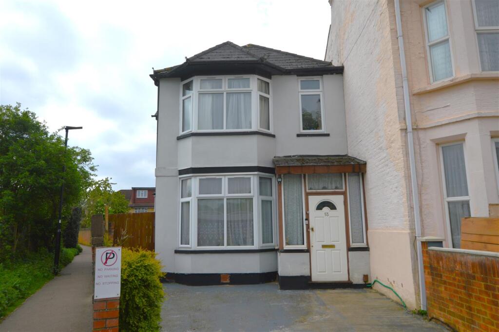 Main image of property: Hounslow Avenue, Hounslow