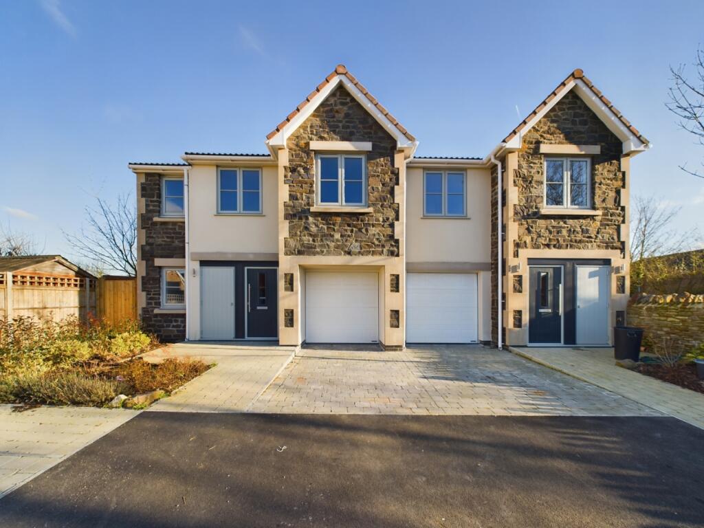 4 bedroom semidetached house for sale in Tor Hill View, Crow Meadow