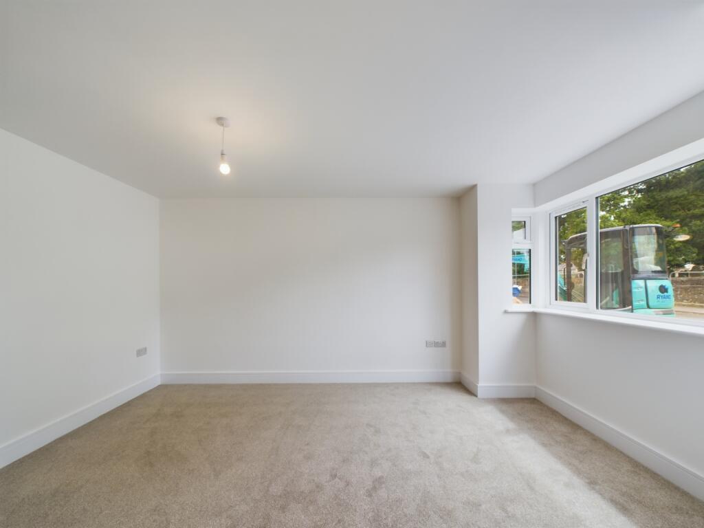 Additional property image - 4 Bell Road, Coalpit Heath, Bristol