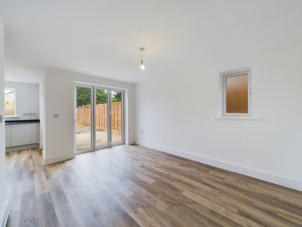 Additional property image - 4 Bell Road, Coalpit Heath, Bristol