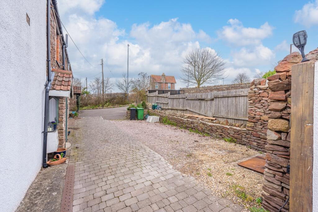 Additional property image - Beacon Lane, Winterbourne, Bristol