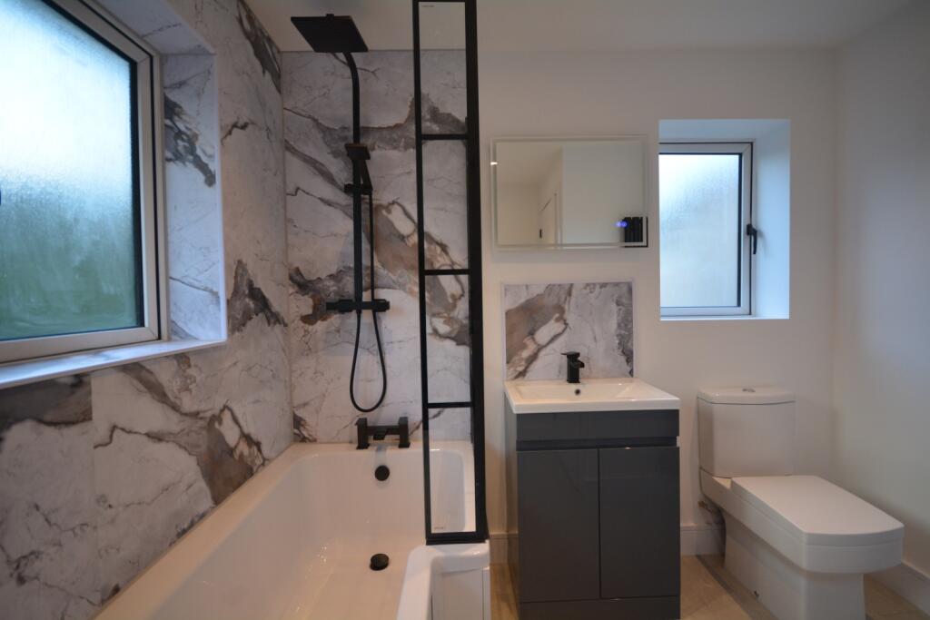 Additional property image - Streamleaze, Thornbury, BS35