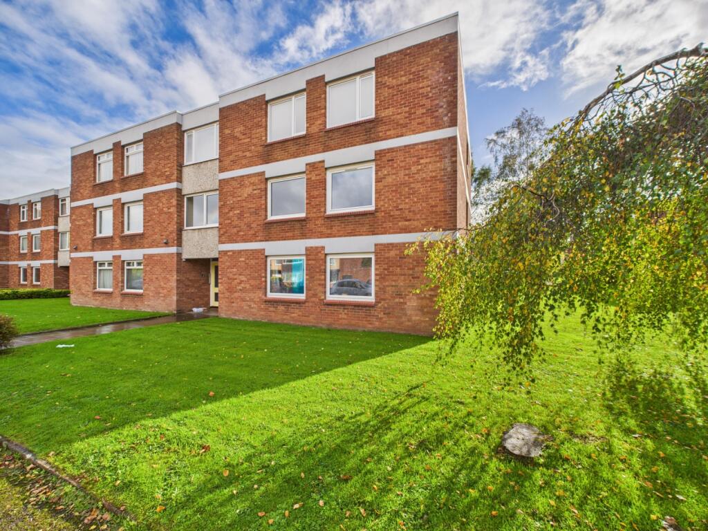 Main image of property: The Limes, Wellington Place, Frenchay, Bristol, BS16