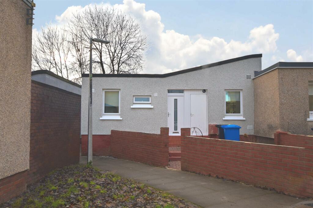 2 bedroom semidetached bungalow for sale in Durban Avenue, Clydebank, G81