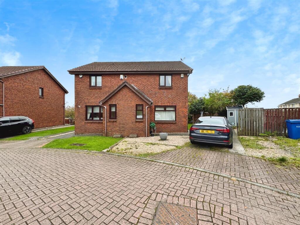 Main image of property: Islay Crescent, Old Kilpatrick