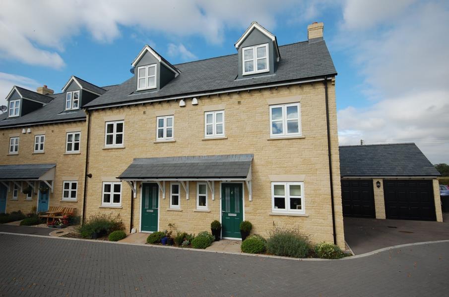 Main image of property: Hitchings Close, Malmesbury