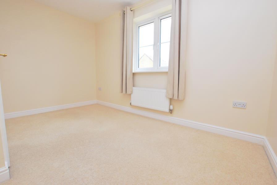 2 bedroom terraced house for rent in Poole Road, Malmesbury, SN16