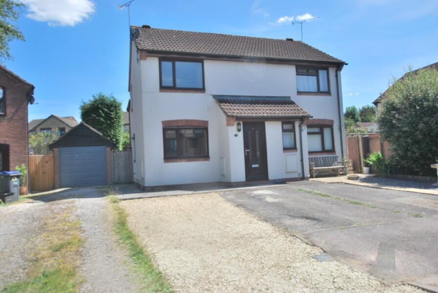 Main image of property: Reeds Farm, Malmesbury