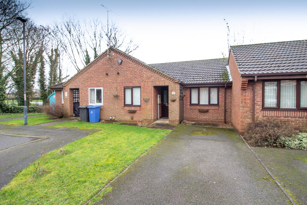 2 bedroom bungalow for sale in Manifold Drive, Alvaston, Derby