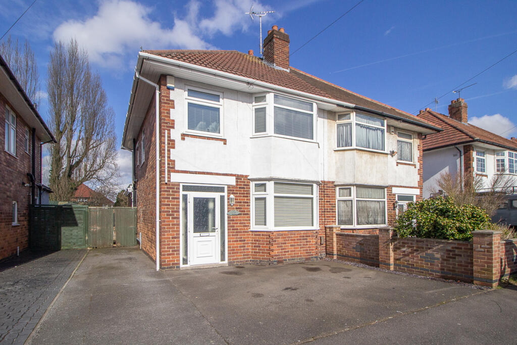 3 bedroom semidetached house for sale in Field Drive, Alvaston, Derby