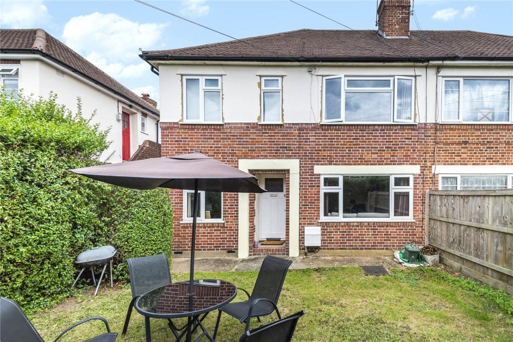 2 bedroom for sale in Northdown Close, Ruislip, Middlesex, HA4