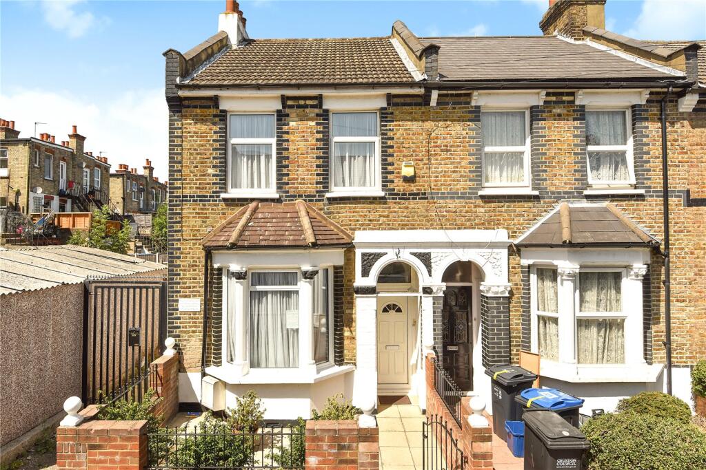 Main image of property: Dundee Road, South Norwood, London, SE25