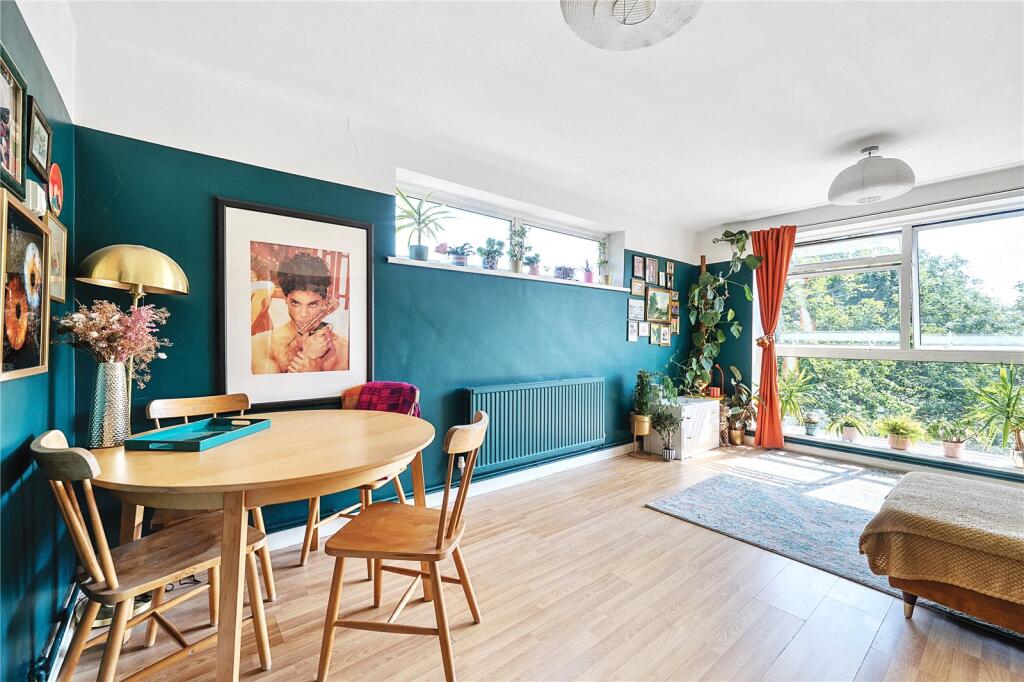 Main image of property: Flat 13, Carole House, Maple Road, London, SE20